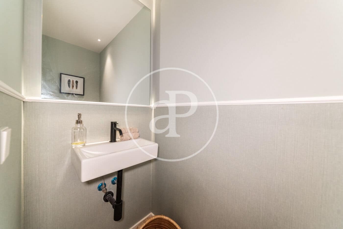 2 quarto Apartamento para arrendar em Madrid cidade - 3 100 € (Ref: 9362643)