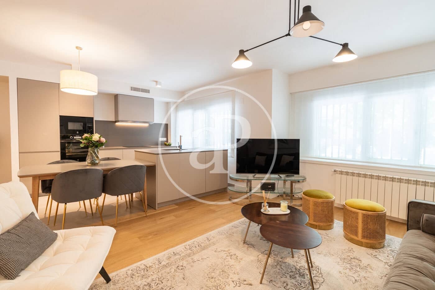 2 quarto Apartamento para arrendar em Madrid cidade - 3 100 € (Ref: 9362643)