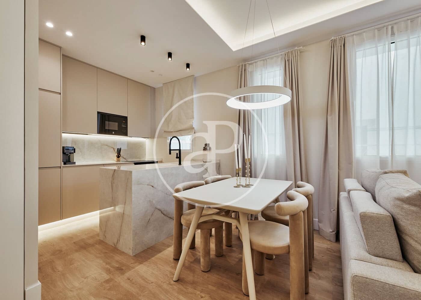 2 soveværelse Lejlighed til salg i Madrid by - € 839.000 (Ref: 9362645)