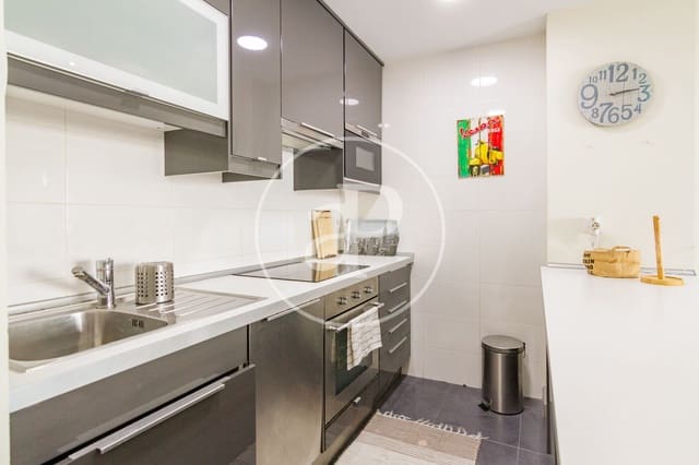 2 quarto Apartamento para arrendar em Castellana, Madrid cidade - 2 000 € (Ref: 9362646)