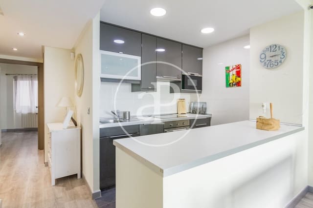 2 quarto Apartamento para arrendar em Castellana, Madrid cidade - 2 000 € (Ref: 9362646)
