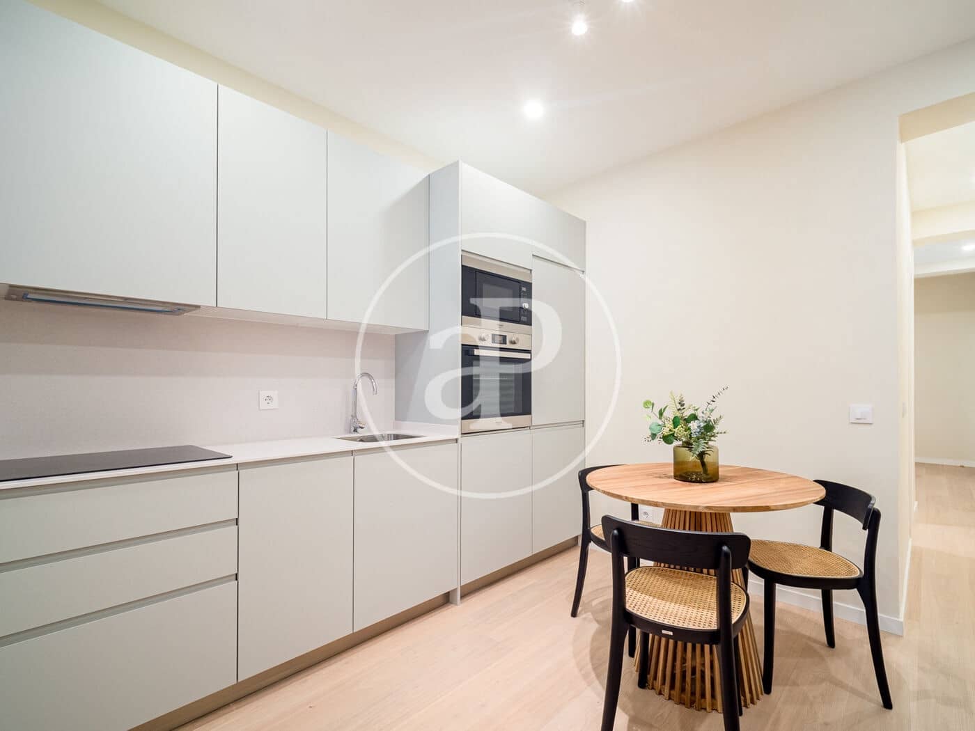 2 soverom Leilighet til leie i Madrid by - € 1 550 (Ref: 9362647)