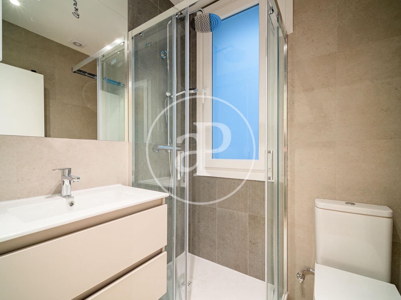 2 soverom Leilighet til leie i Madrid by - € 1 550 (Ref: 9362647)