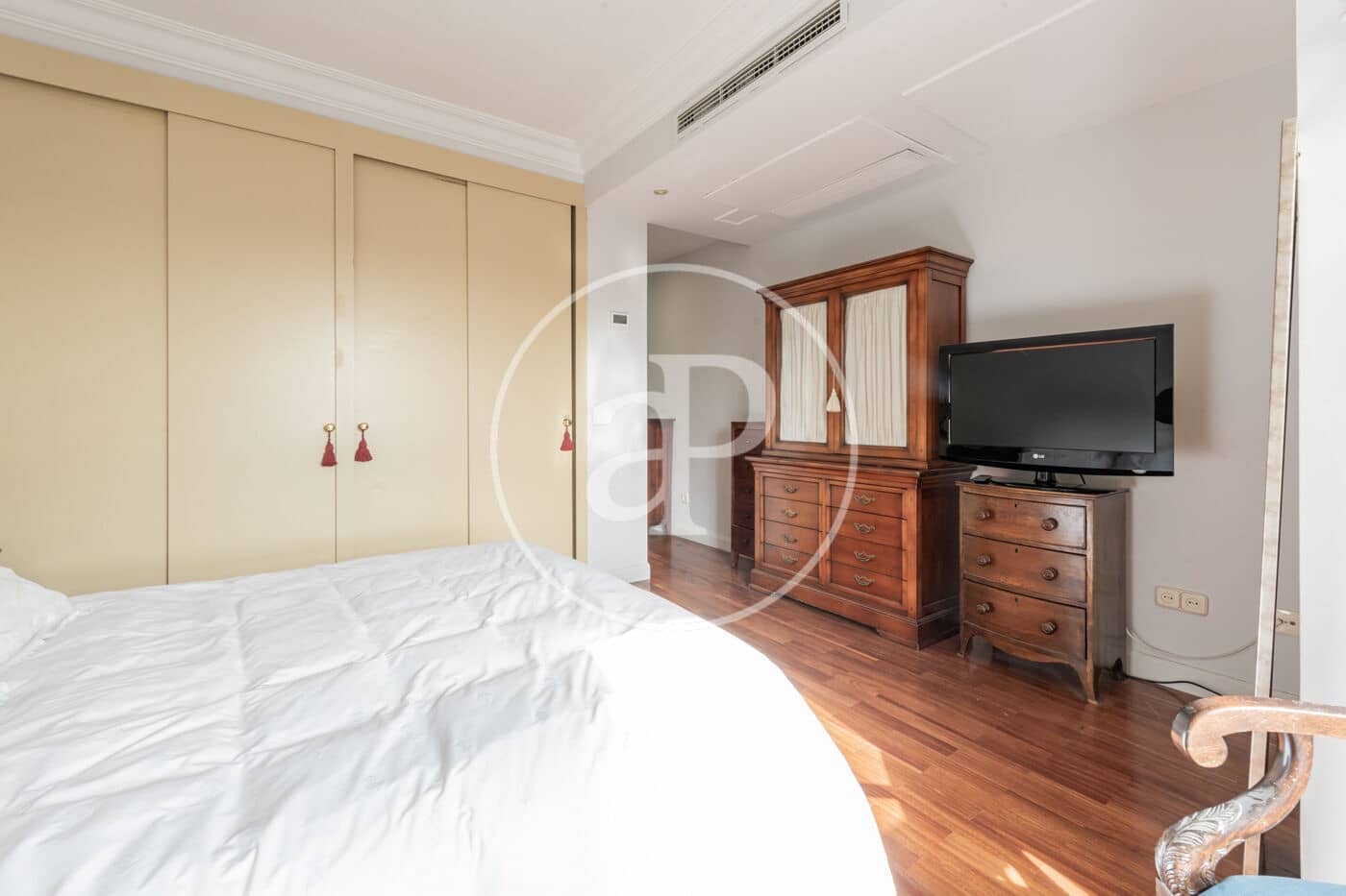 4 soveværelse Lejlighed til salg i Madrid by - € 2.060.000 (Ref: 9362648)