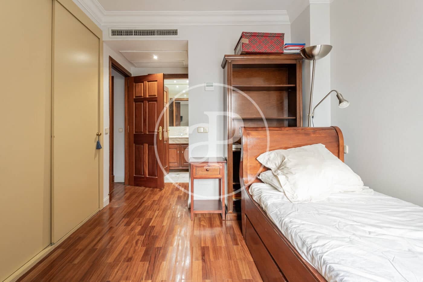 4 soveværelse Lejlighed til salg i Madrid by - € 2.060.000 (Ref: 9362648)