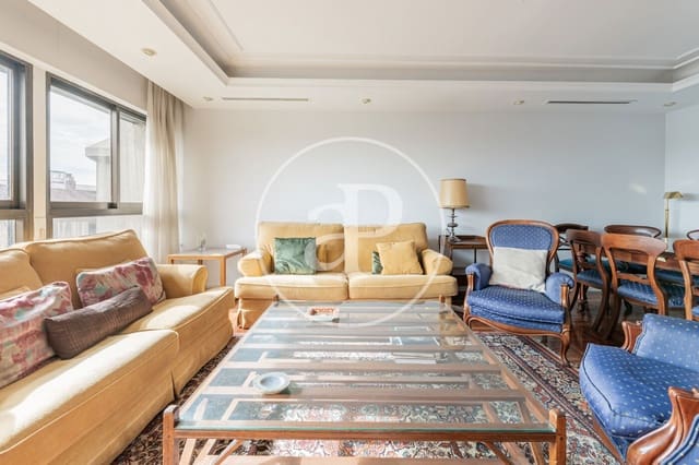 4 soveværelse Lejlighed til salg i Rios Rosas, Madrid by - € 2.060.000 (Ref: 9362648)