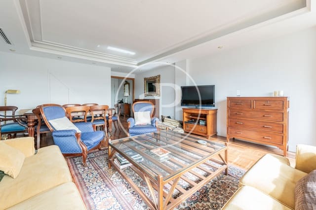 4 soveværelse Lejlighed til salg i Rios Rosas, Madrid by - € 2.060.000 (Ref: 9362648)
