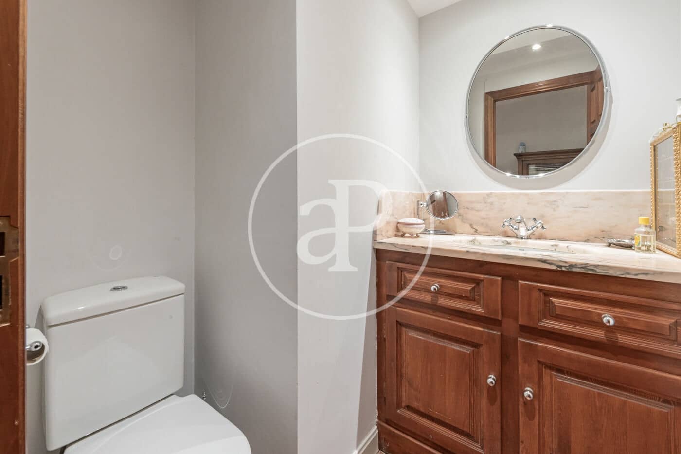 4 soveværelse Lejlighed til salg i Madrid by - € 2.060.000 (Ref: 9362648)