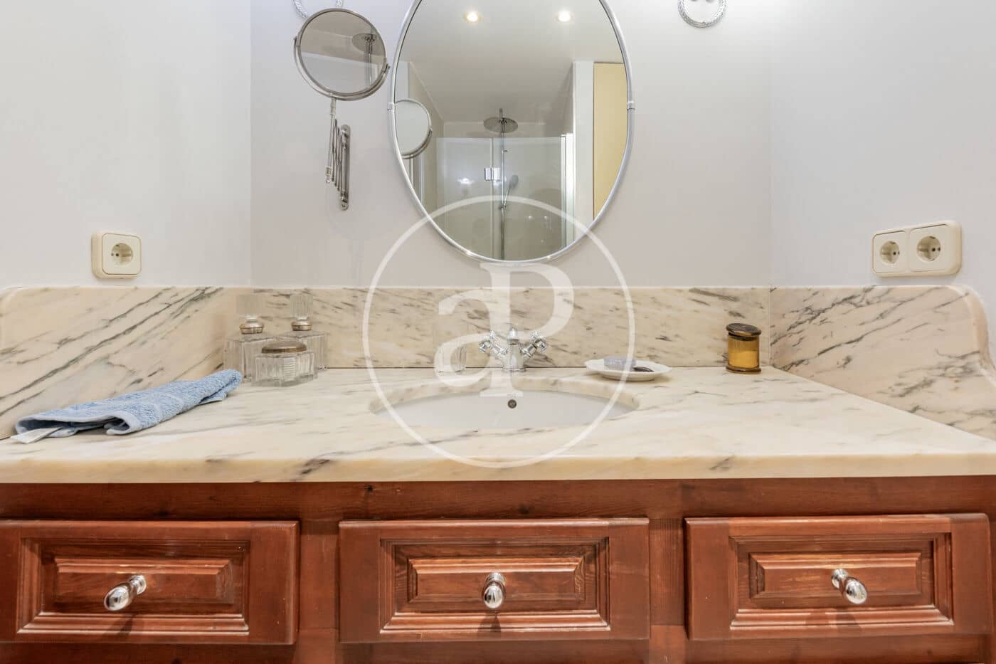 4 soveværelse Lejlighed til salg i Madrid by - € 2.060.000 (Ref: 9362648)