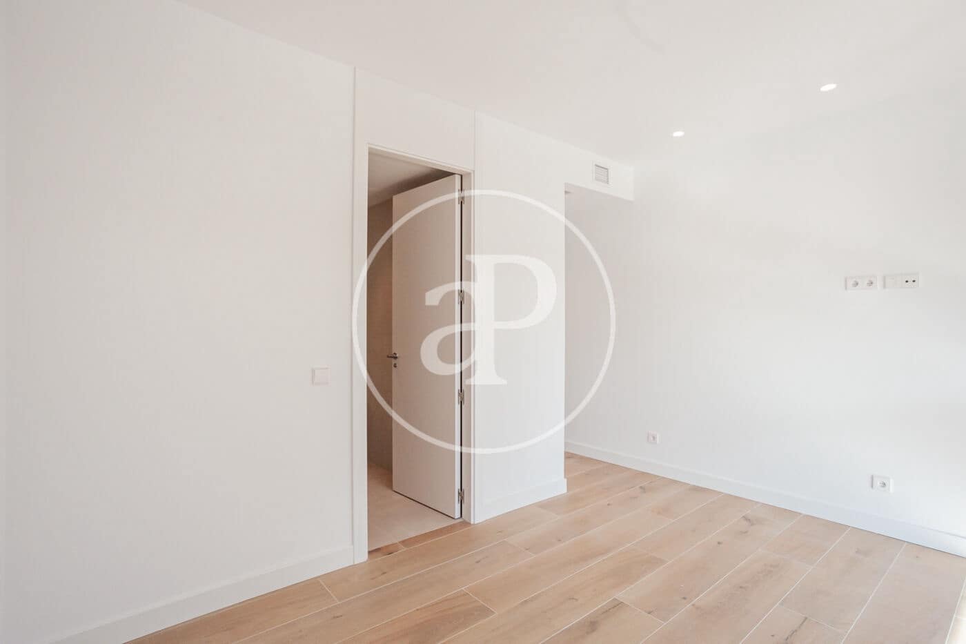 4 makuuhuone Huvila myytävänä paikassa Madrid kaupunki mukana uima-altaan - 2 995 000 € (Ref: 9372007)