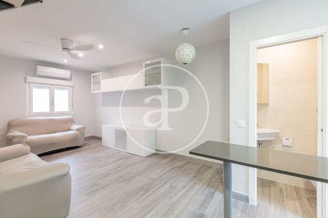 2 bedroom Apartment for rent in Ventas, Madrid city - € 1,600 (Ref: 9372008)