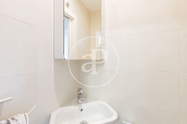 2 bedroom Apartment for rent in Ventas, Madrid city - € 1,600 (Ref: 9372008)