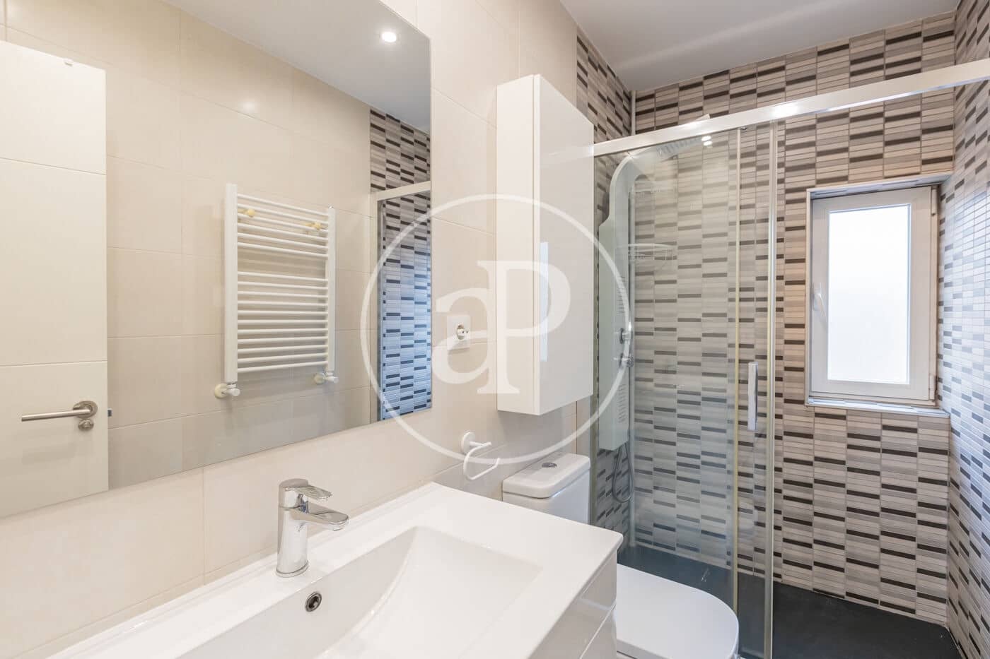 2 makuuhuone Huoneisto vuokrattavana paikassa Madrid kaupunki - 1 600 € (Ref: 9372008)