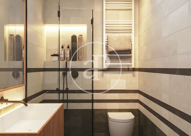 3 bedroom Apartment for sale in Pacífico, Madrid city - € 850,000 (Ref: 9372014)