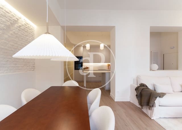 3 bedroom Apartment for sale in Rios Rosas, Madrid city - € 720,000 (Ref: 9372015)