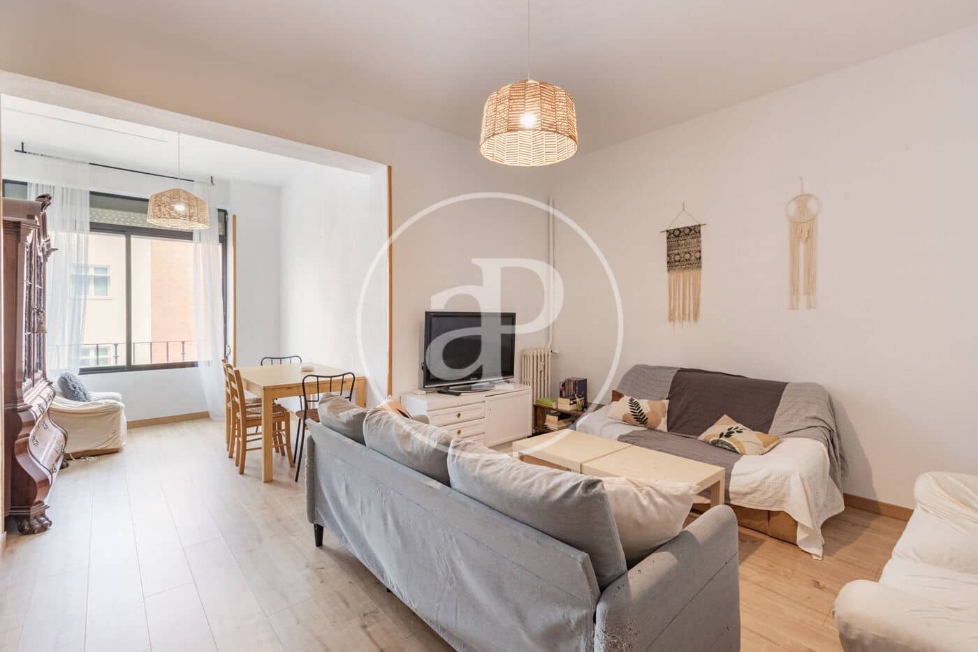 4 soveværelse Lejlighed til leje i Madrid by - € 2.700 (Ref: 9375343)