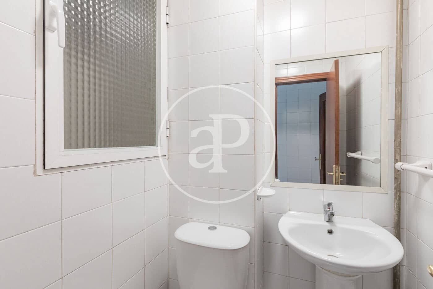 4 soveværelse Lejlighed til leje i Madrid by - € 2.700 (Ref: 9375343)