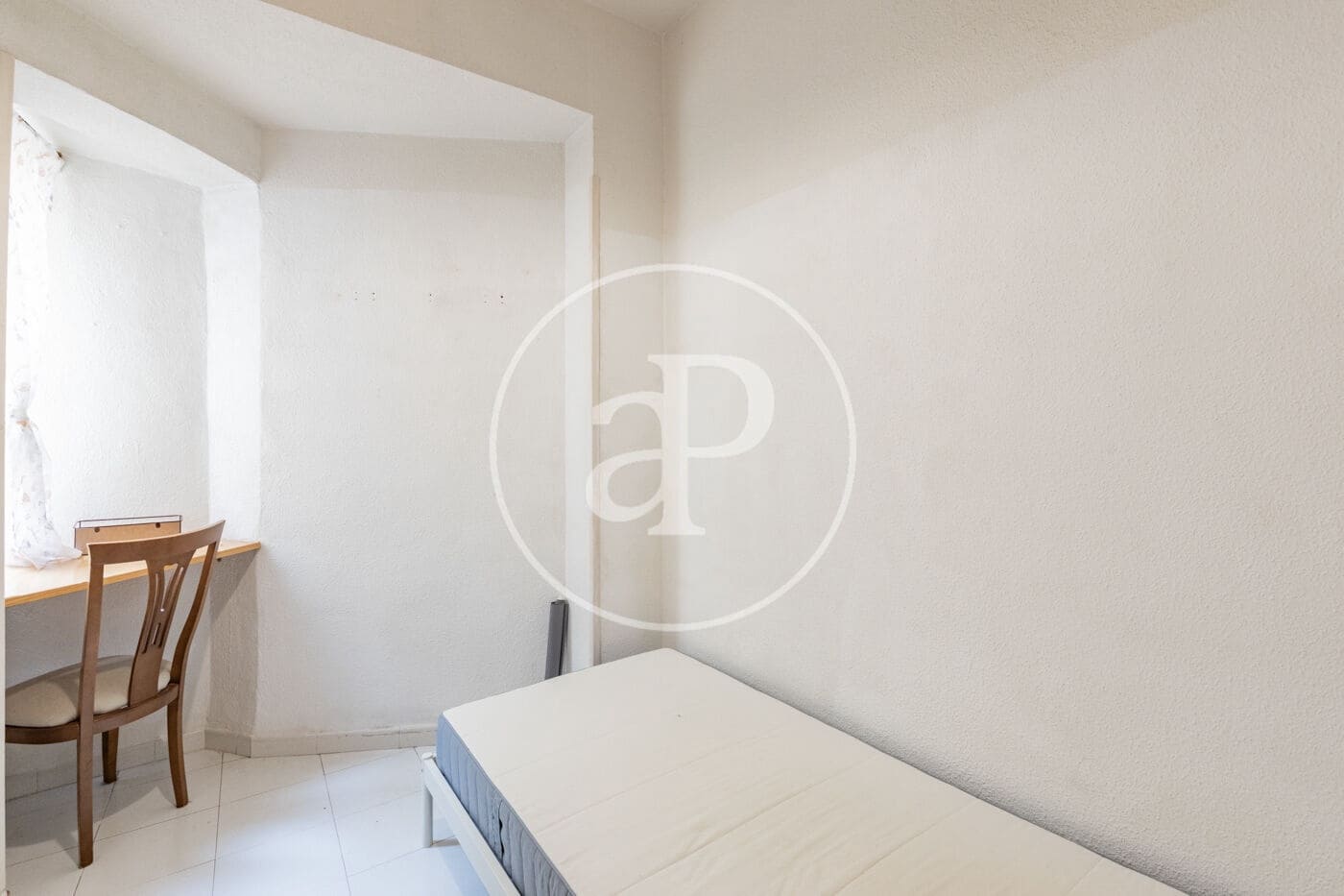 4 soveværelse Lejlighed til leje i Madrid by - € 2.700 (Ref: 9375343)