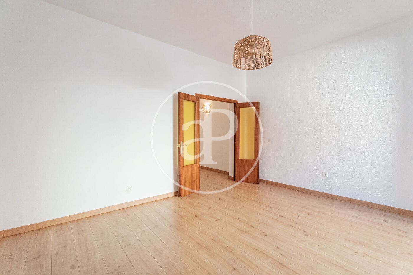 4 sovrum Lägenhet att hyra i Madrid stad - 2 700 € (Ref: 9375343)
