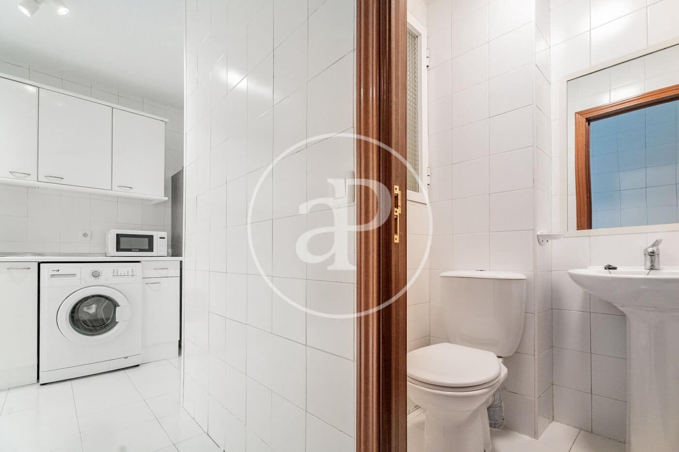 4 sovrum Lägenhet att hyra i Madrid stad - 2 700 € (Ref: 9375343)