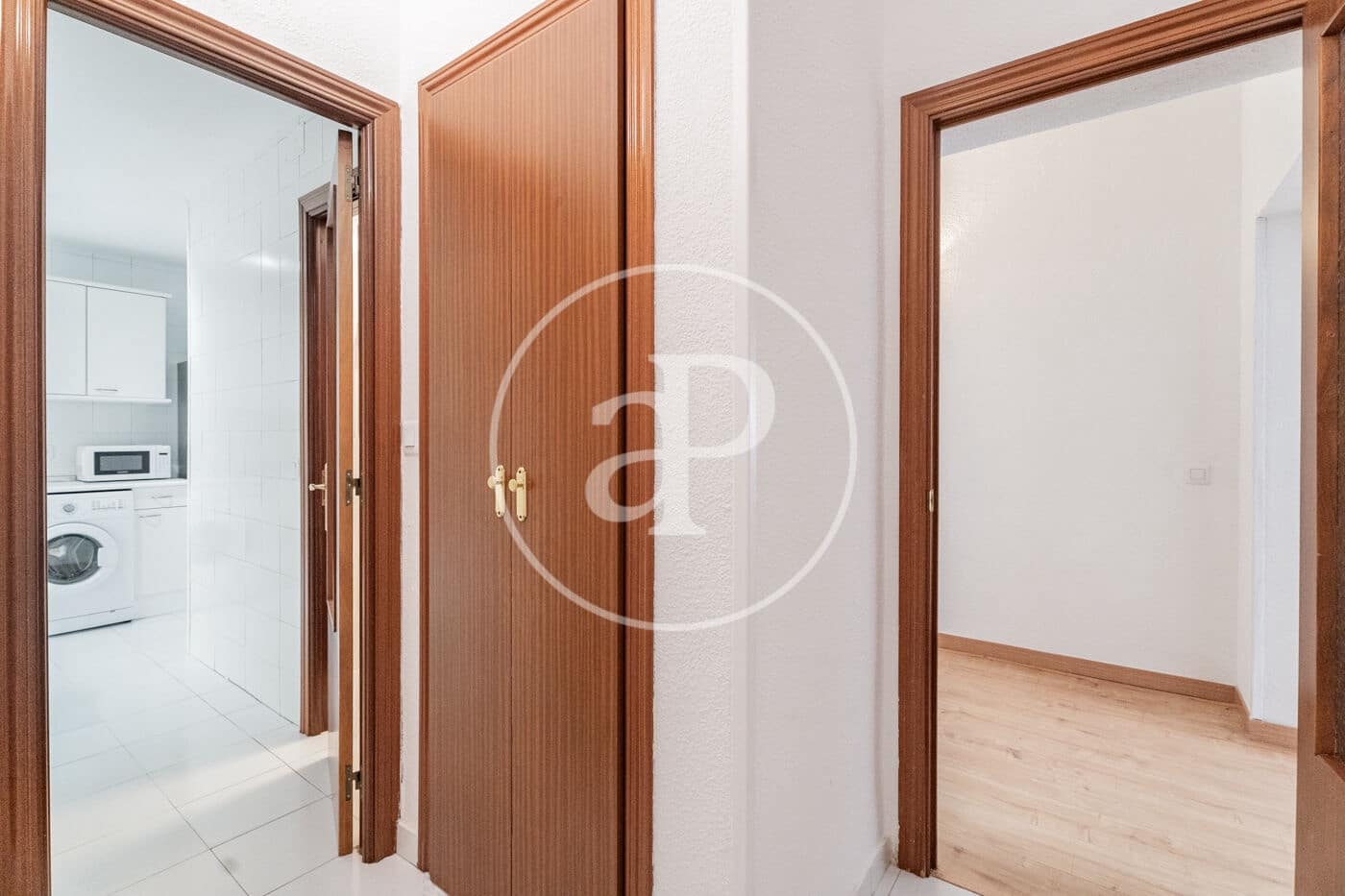 4 sovrum Lägenhet att hyra i Madrid stad - 2 700 € (Ref: 9375343)