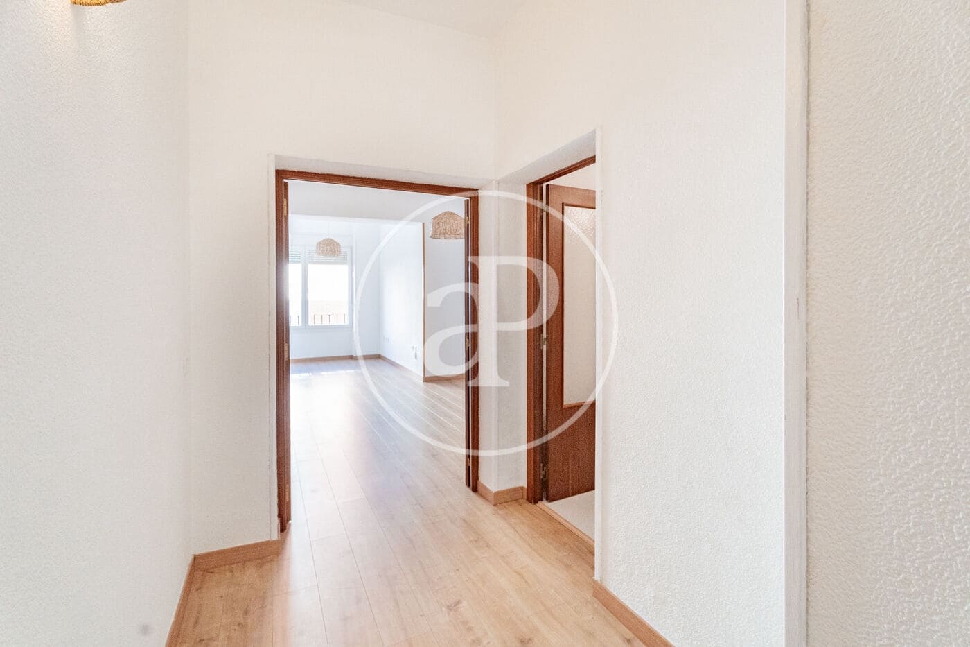 4 sovrum Lägenhet att hyra i Madrid stad - 2 700 € (Ref: 9375343)