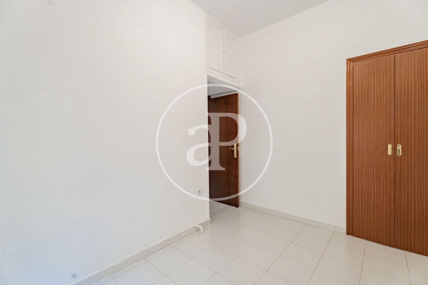 4 sovrum Lägenhet att hyra i Madrid stad - 2 700 € (Ref: 9375343)