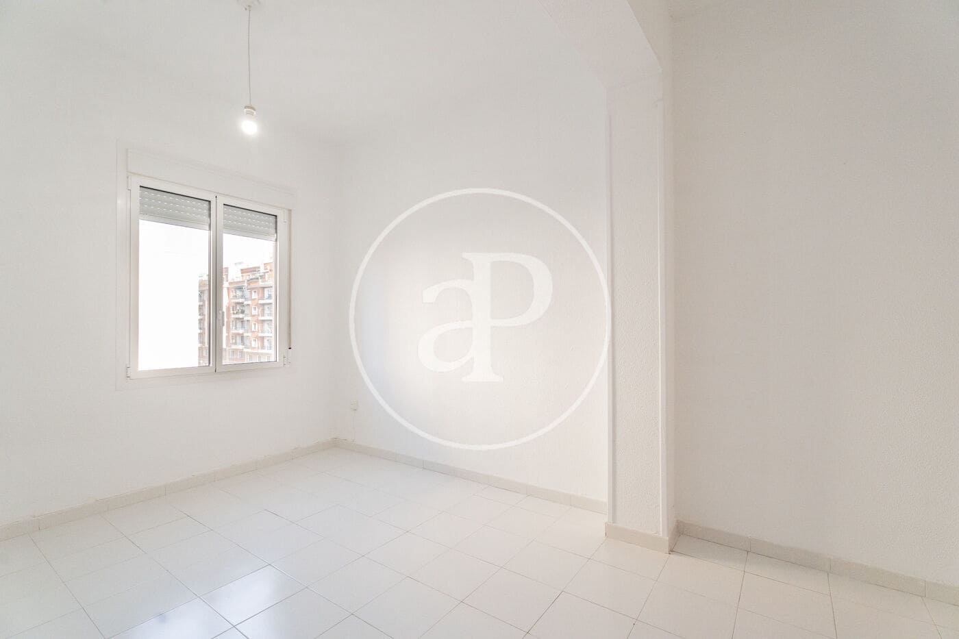 4 sovrum Lägenhet att hyra i Madrid stad - 2 700 € (Ref: 9375343)