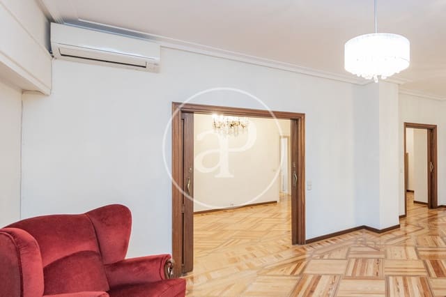 5 bedroom Apartment for rent in Jerónimos, Madrid city - € 6,500 (Ref: 9375345)