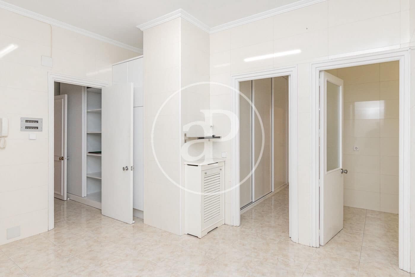5 bedroom Apartment for rent in Madrid city - € 6,500 (Ref: 9375345)