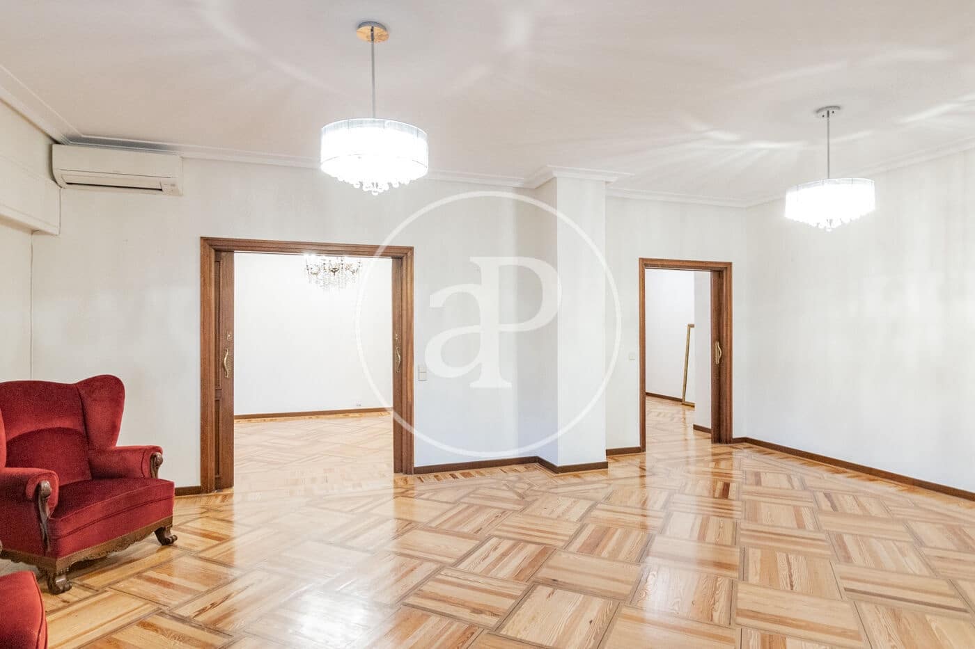 5 bedroom Apartment for rent in Madrid city - € 6,500 (Ref: 9375345)