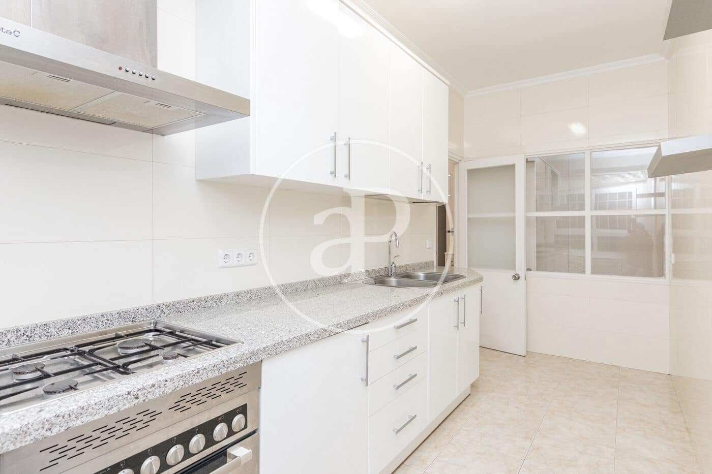 5 bedroom Apartment for rent in Madrid city - € 6,500 (Ref: 9375345)