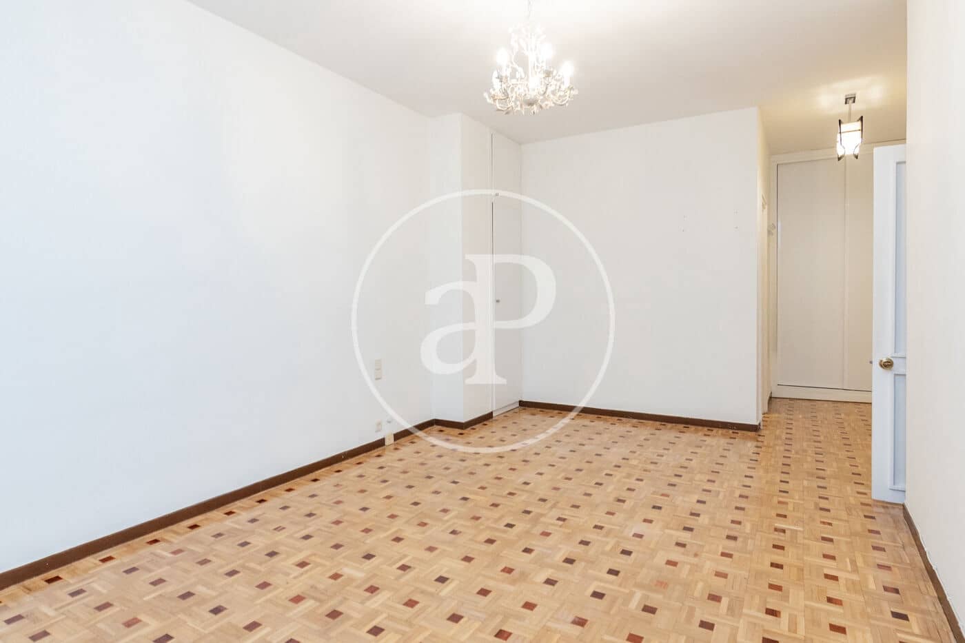 5 bedroom Apartment for rent in Madrid city - € 6,500 (Ref: 9375345)