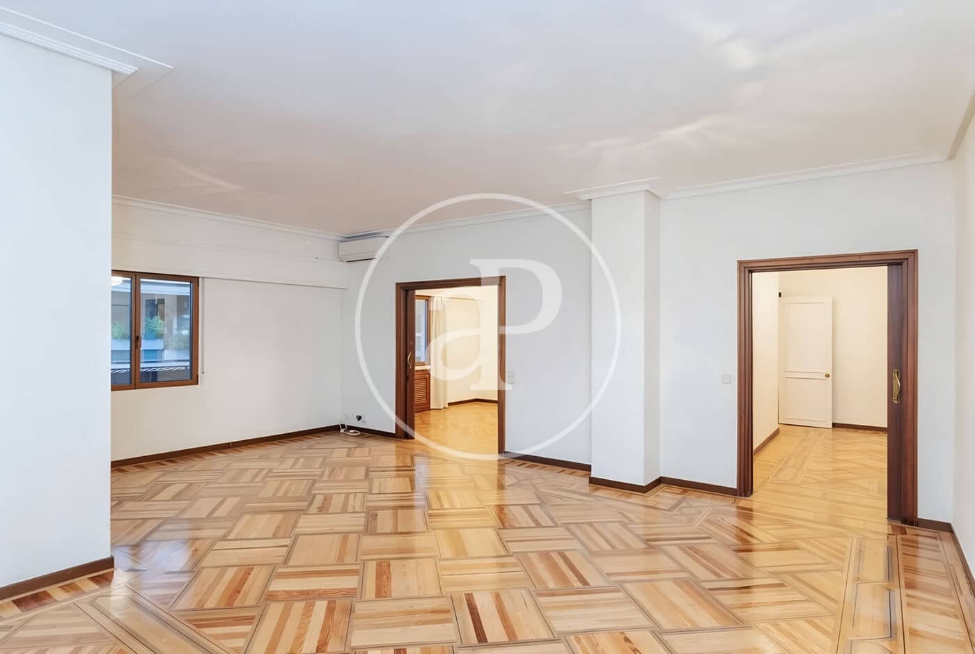 5 bedroom Apartment for rent in Madrid city - € 5,500 (Ref: 9375345)