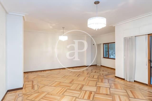 5 camera da letto Appartamento da affittare in Jerónimos, Madrid città - 5.500 € (Rif: 9375345)