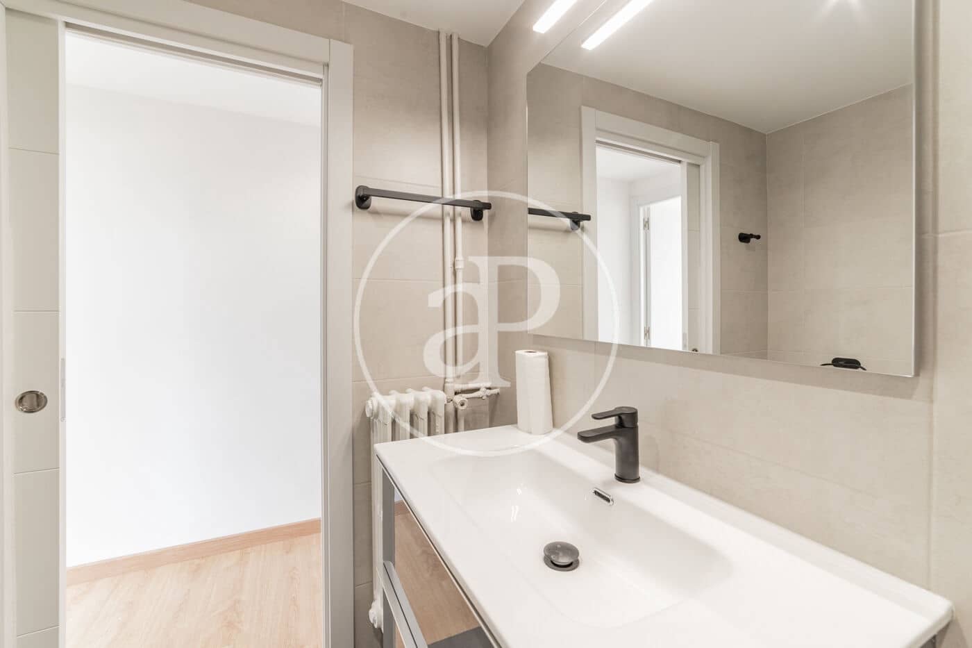 3 soveværelse Lejlighed til leje i Madrid by - € 2.600 (Ref: 9375347)