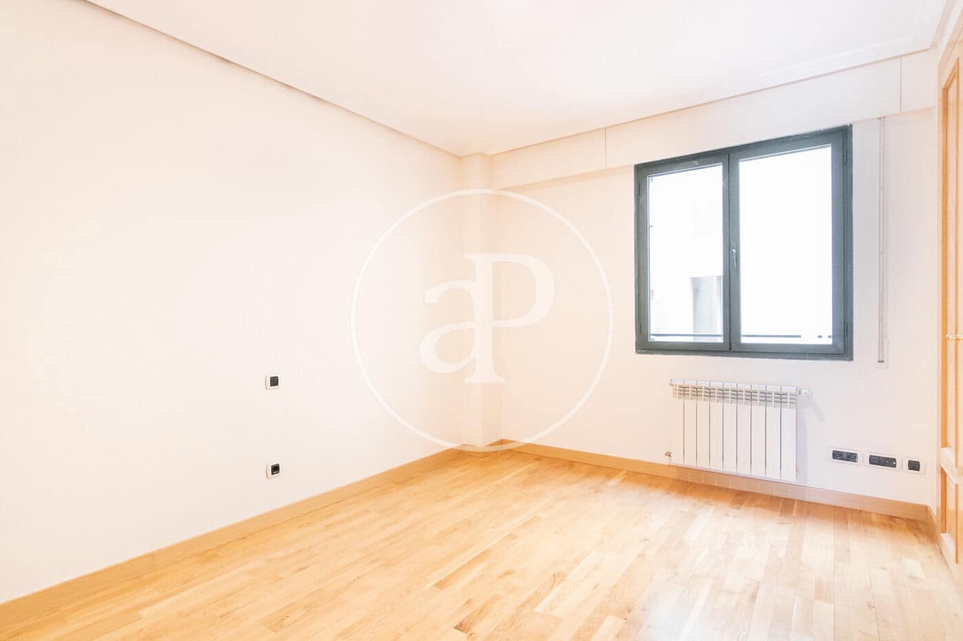 4 sypialnia Apartament do wynajęcia w Miasto Madryt - 4 300 € (Ref: 9375349)