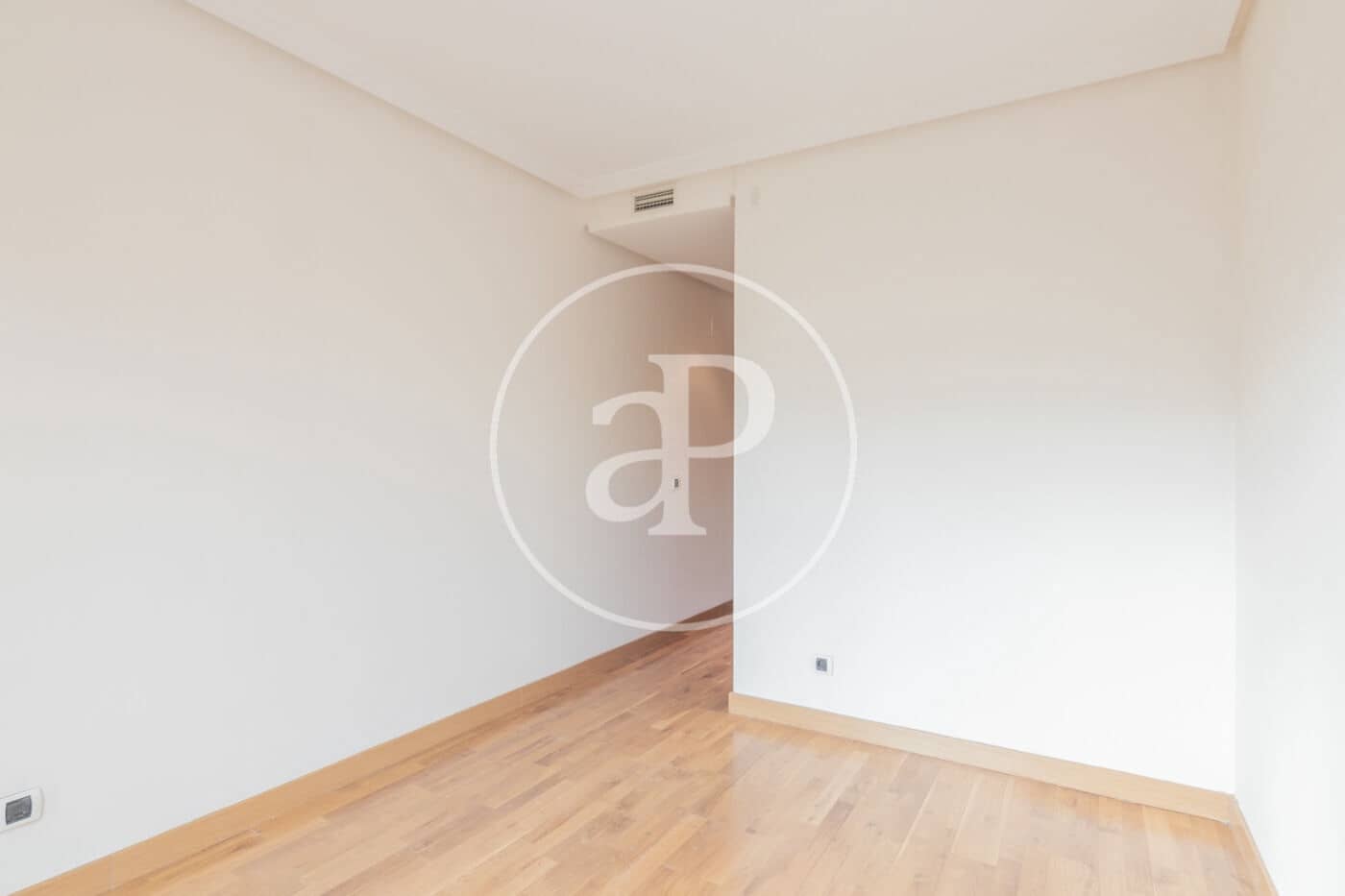 4 sypialnia Apartament do wynajęcia w Miasto Madryt - 4 300 € (Ref: 9375349)