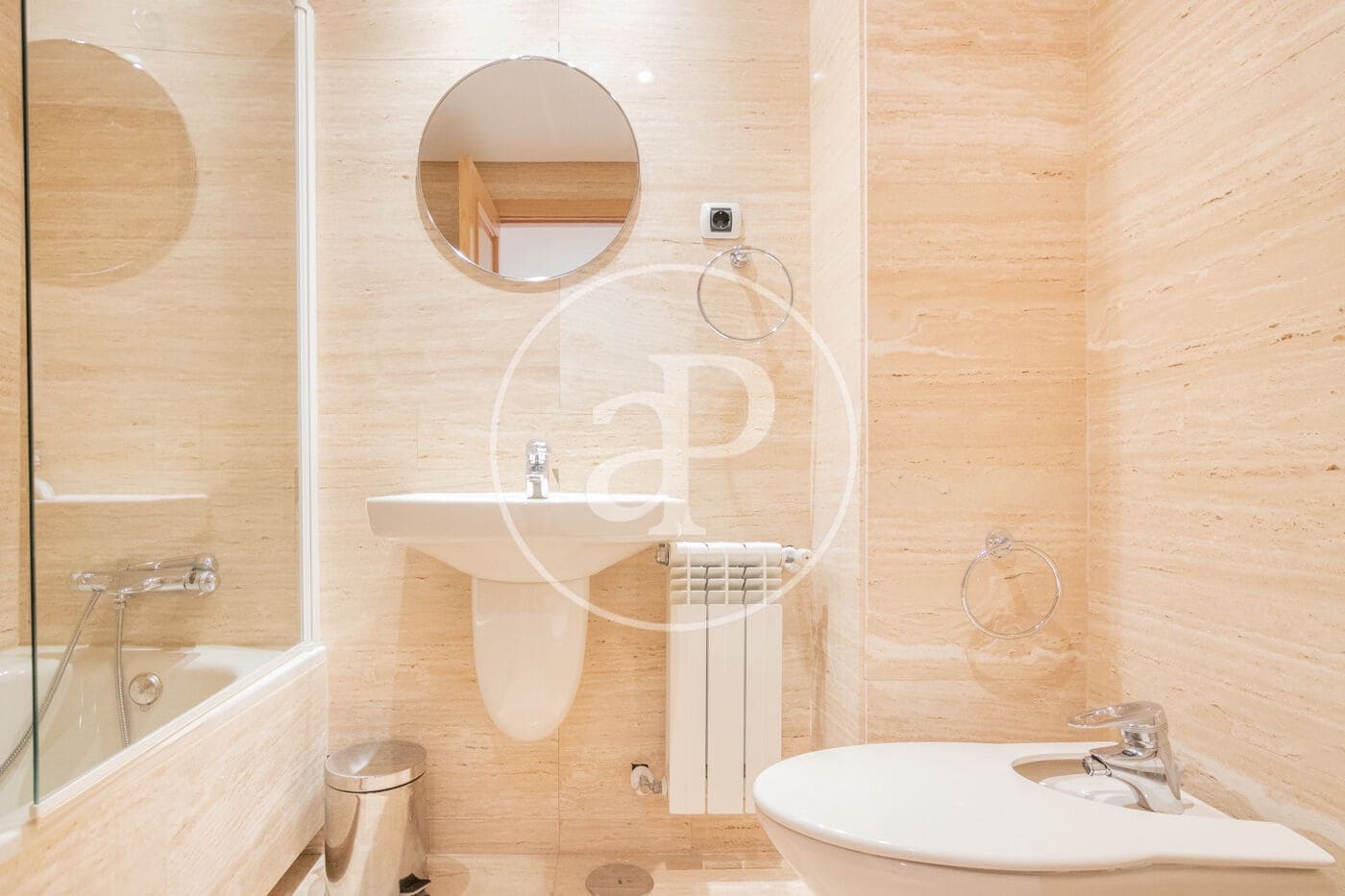 4 sypialnia Apartament do wynajęcia w Miasto Madryt - 4 300 € (Ref: 9375349)