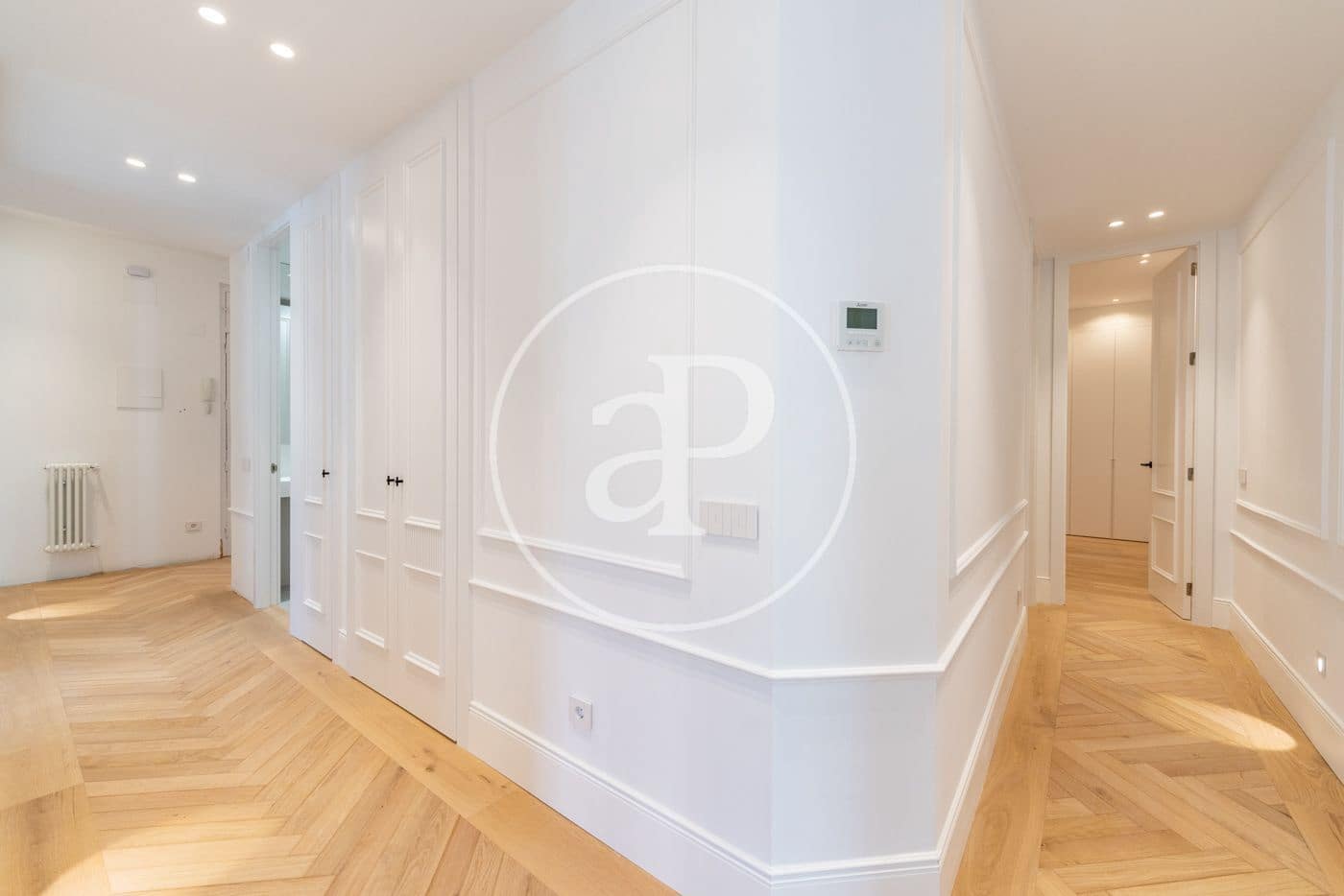 3 soveværelse Lejlighed til leje i Madrid by - € 5.900 (Ref: 9382855)