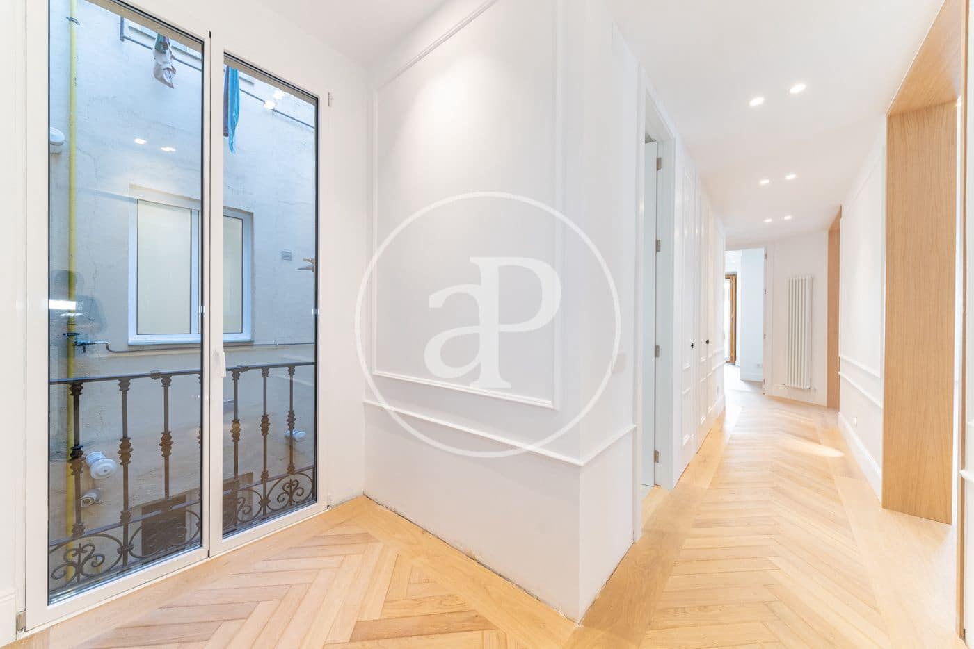 3 soveværelse Lejlighed til leje i Madrid by - € 5.900 (Ref: 9382855)