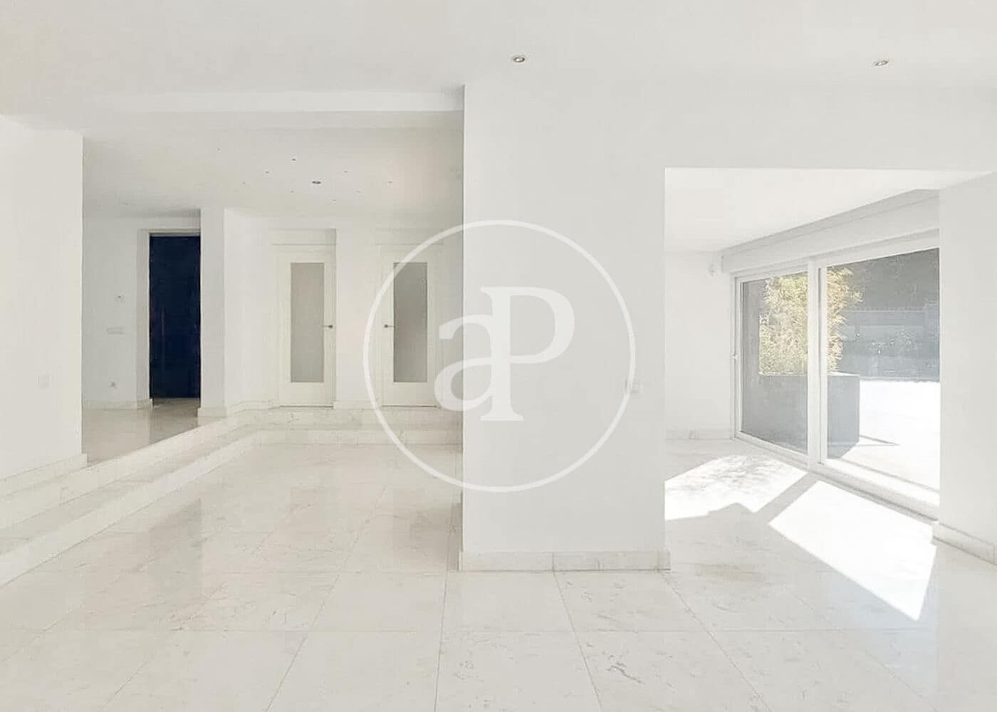 6 quarto Moradia para venda em La Moraleja com piscina - 4 600 000 € (Ref: 9385618)