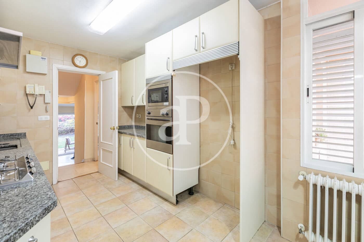 5 soveværelse Villa til salg i Pozuelo de Alarcon med swimmingpool - € 1.050.000 (Ref: 9385619)