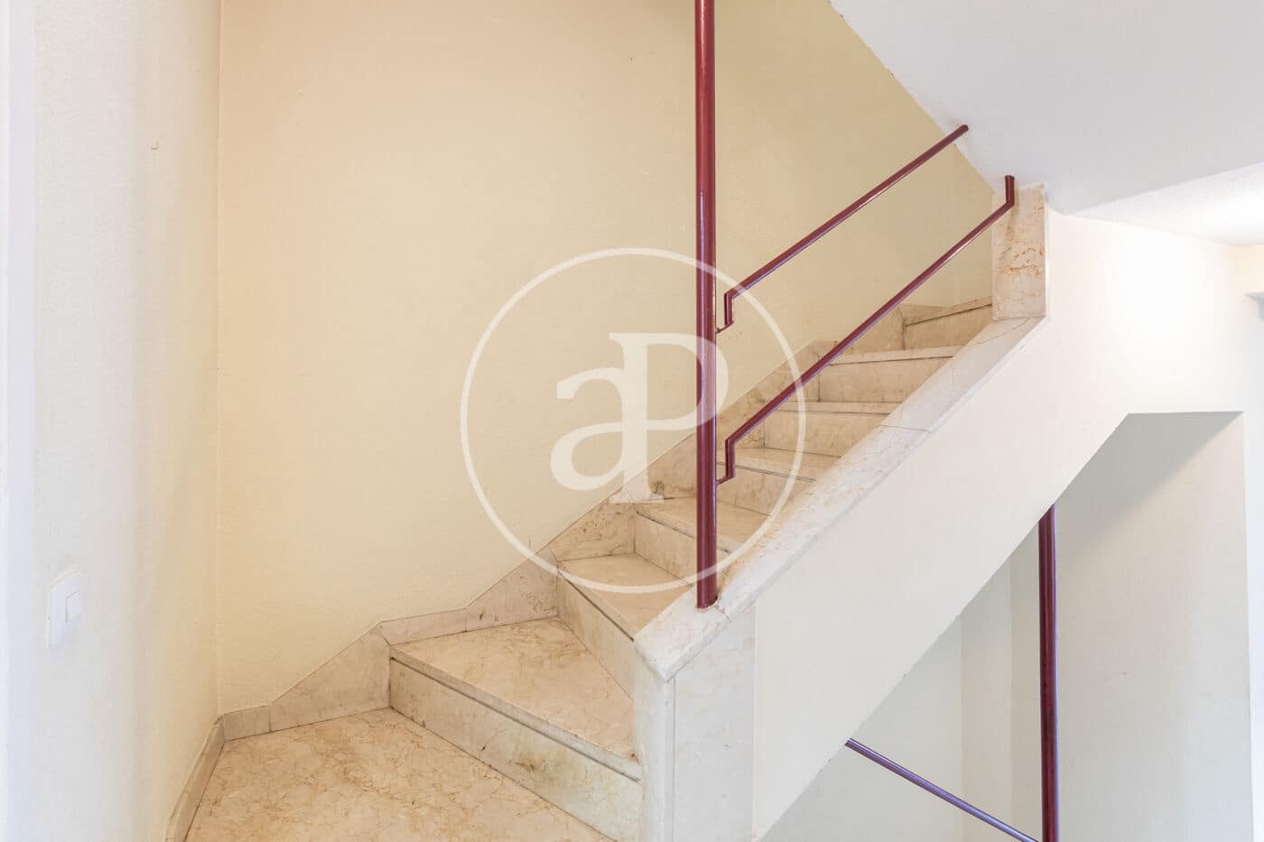 5 soveværelse Villa til salg i Pozuelo de Alarcon med swimmingpool - € 1.050.000 (Ref: 9385619)