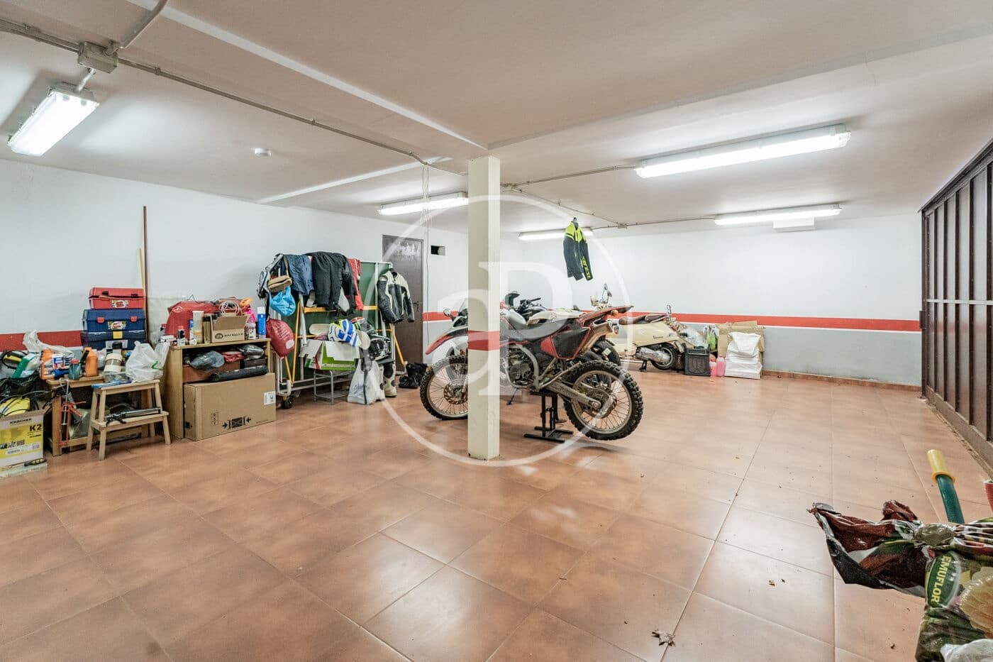 4 sypialnia Willa na sprzedaż w Las Rozas de Madrid z basenem - 1 750 000 € (Ref: 9385621)