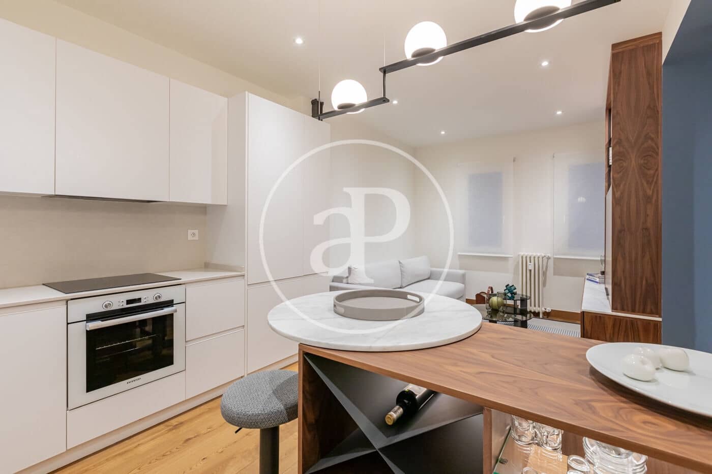 2 bedroom Apartment for rent in Madrid city - € 3,800 (Ref: 9387921)