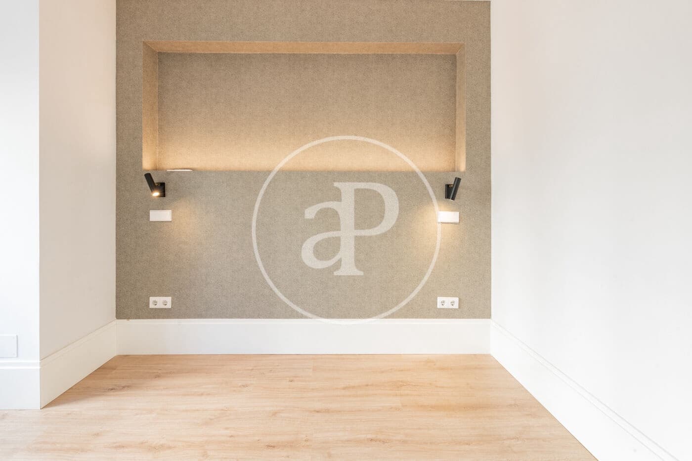 Appartement de 4 chambres à louer à Madrid ville - 5 500 € (Ref: 9387922)