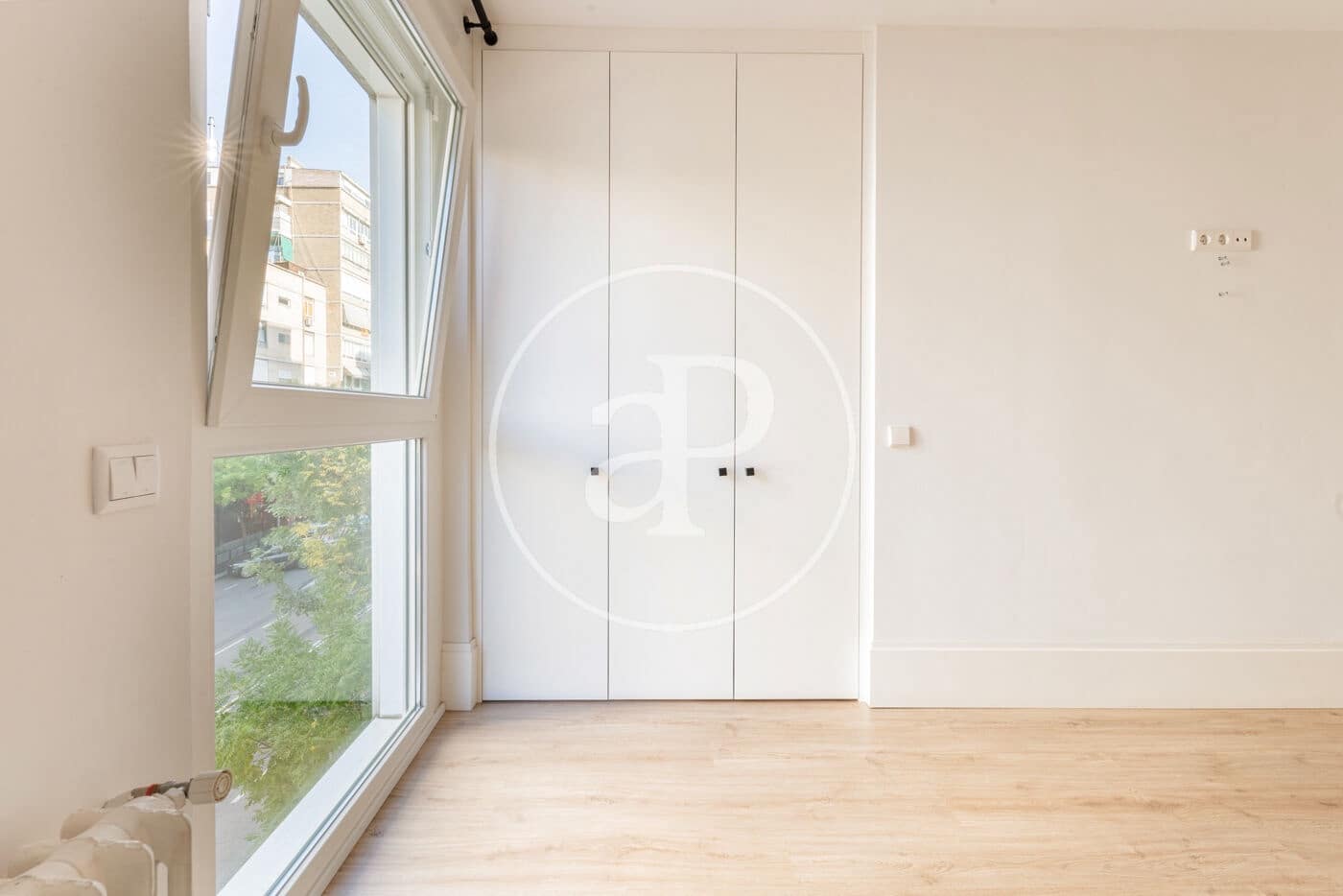 Appartement de 4 chambres à louer à Madrid ville - 5 500 € (Ref: 9387922)