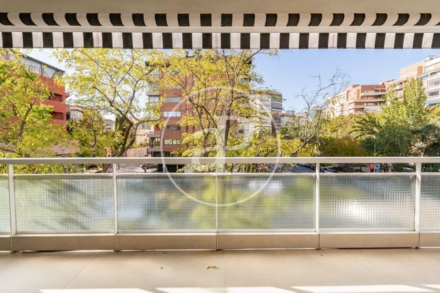 4 soveværelse Lejlighed til leje i El Viso, Madrid by - € 5.500 (Ref: 9387922)