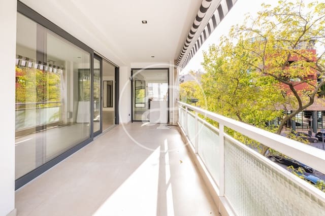 4 soveværelse Lejlighed til leje i El Viso, Madrid by - € 5.500 (Ref: 9387922)